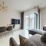Zyndrama City Centre Deluxe Apartment